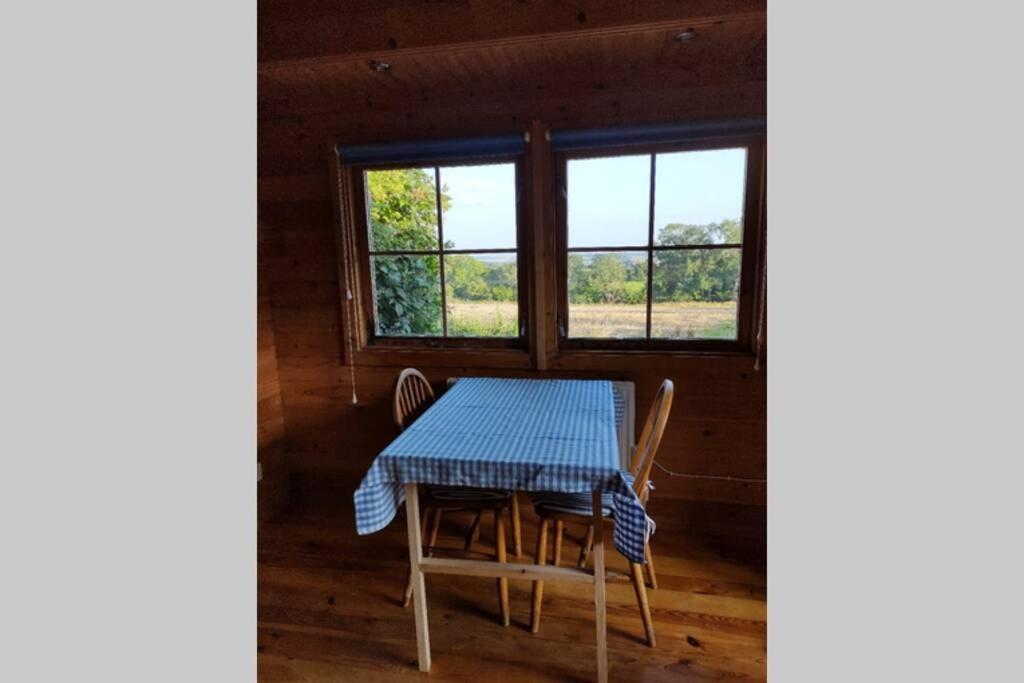 Self Catering Garden Lodge Ludlow Εξωτερικό φωτογραφία